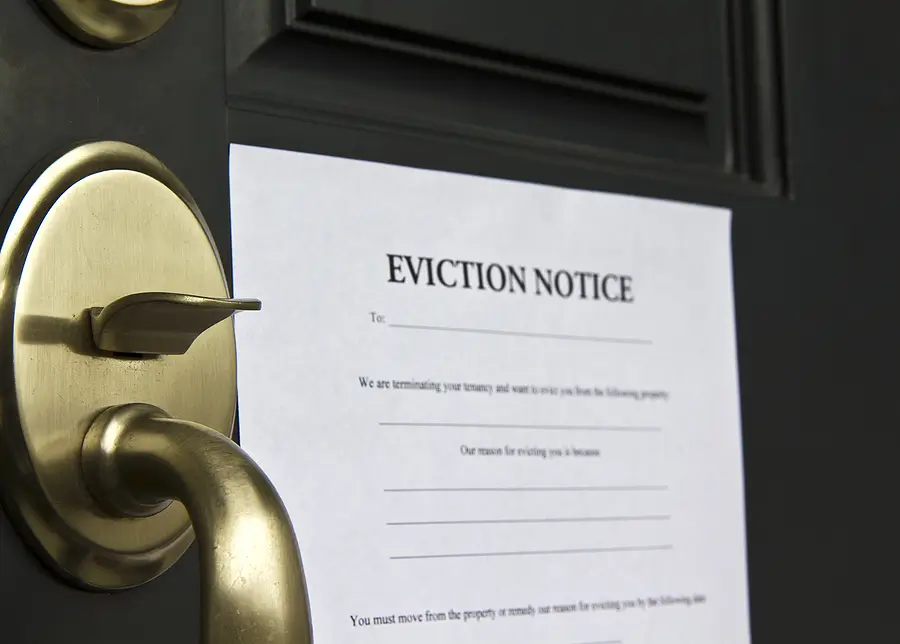 Serving an Eviction Notice in Atlanta: A Step-by-Step Guide